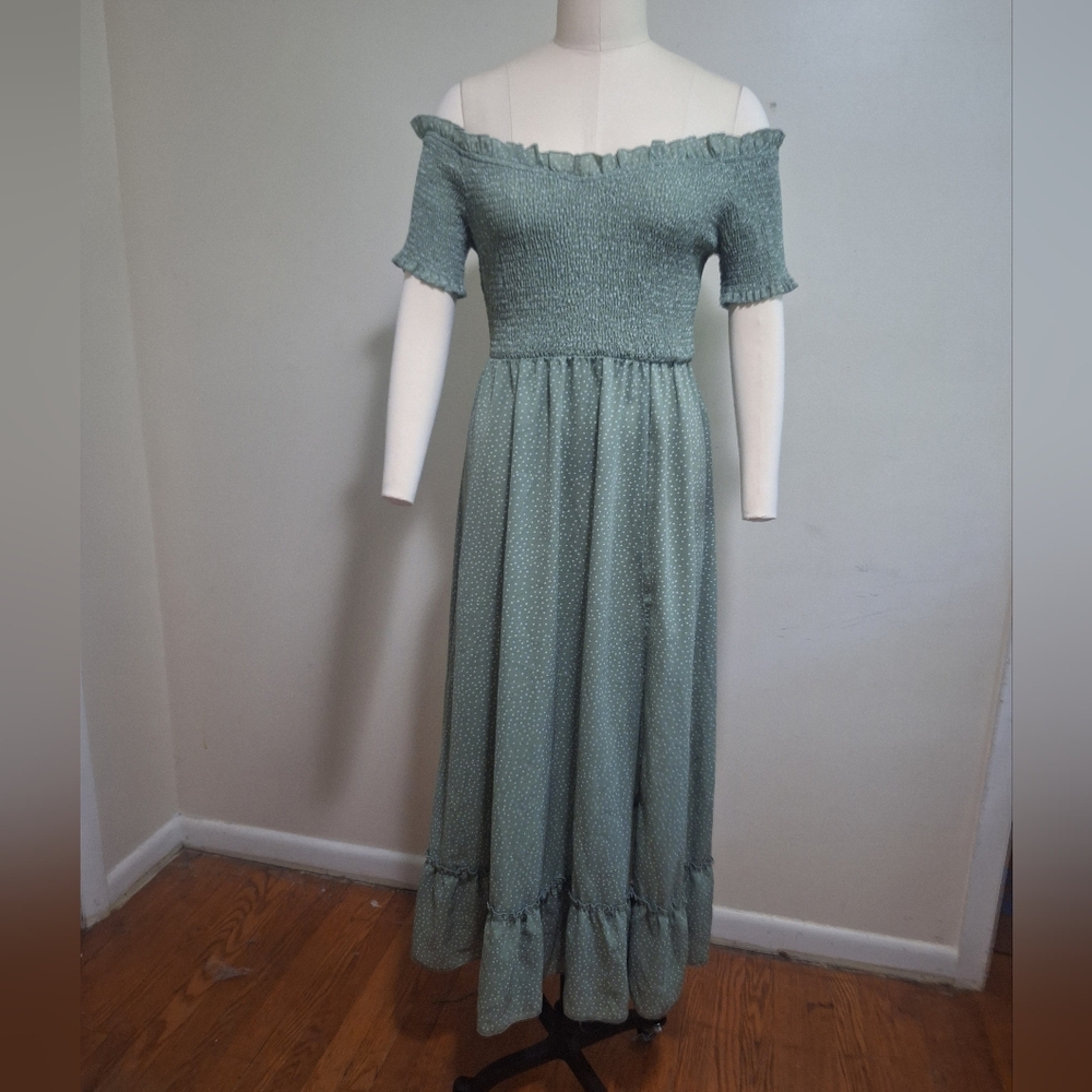 Simplee Green Smocked Off-Shoulder Maxi Dress with slit size L